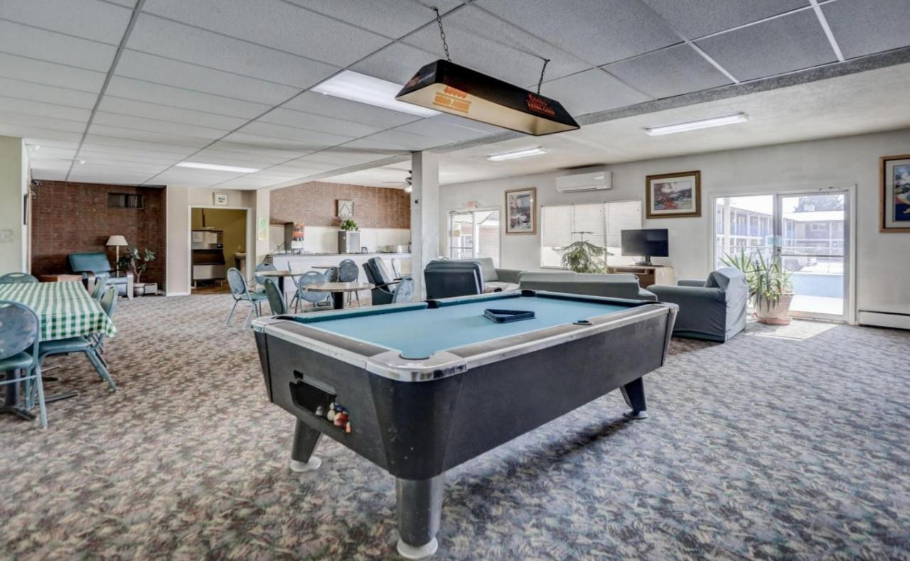  | Americas Best Value Inn Greeley