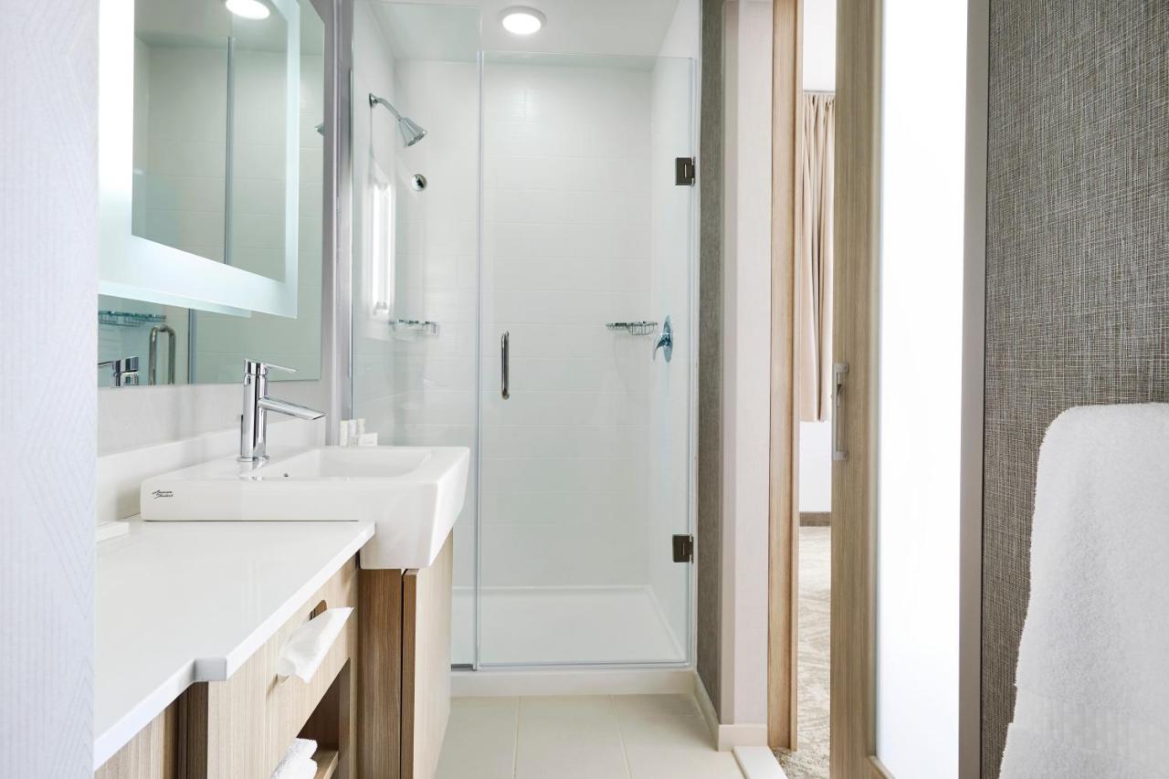 Junior Suite with Two Queen Beds and Trundle Bed - Hearing Accessible at SpringHill Suites by Marriott Springfield North