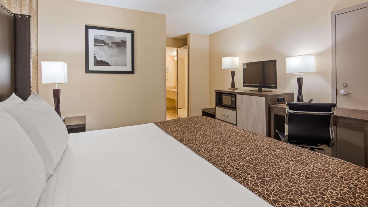 | Best Western Inn Buffalo Airport