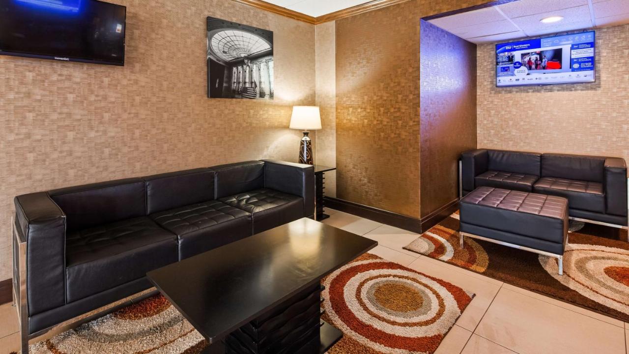 | Best Western Inn Buffalo Airport