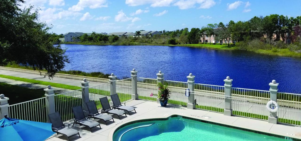 King Room with Sofa Bed - Lake View at La Quinta Inn & Suites by Wyndham Bonita Springs Naples N.