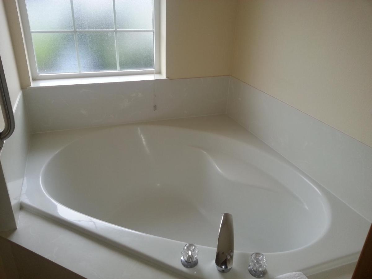 | Fidalgo Country Inn