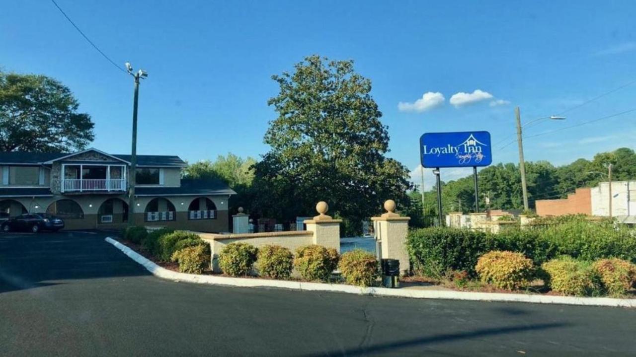 | Loyalty Inn Rockingham