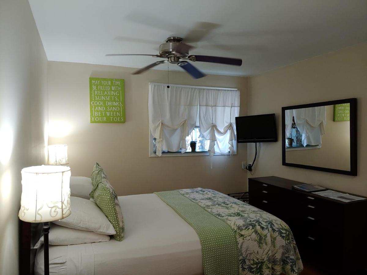 Junior Suite at Suite Dreams Inn by the beach