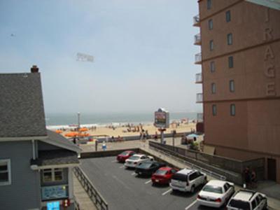 | Beach Walk Hotel