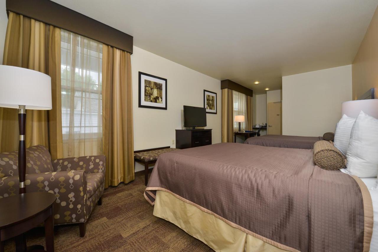 Room #38379921 at Best Western Pioneer