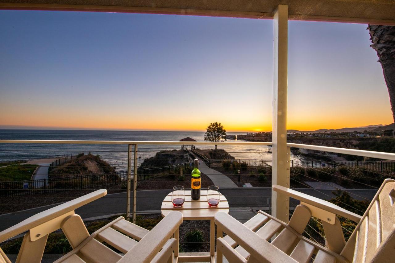Oceanfront King Room at Inn at the Cove