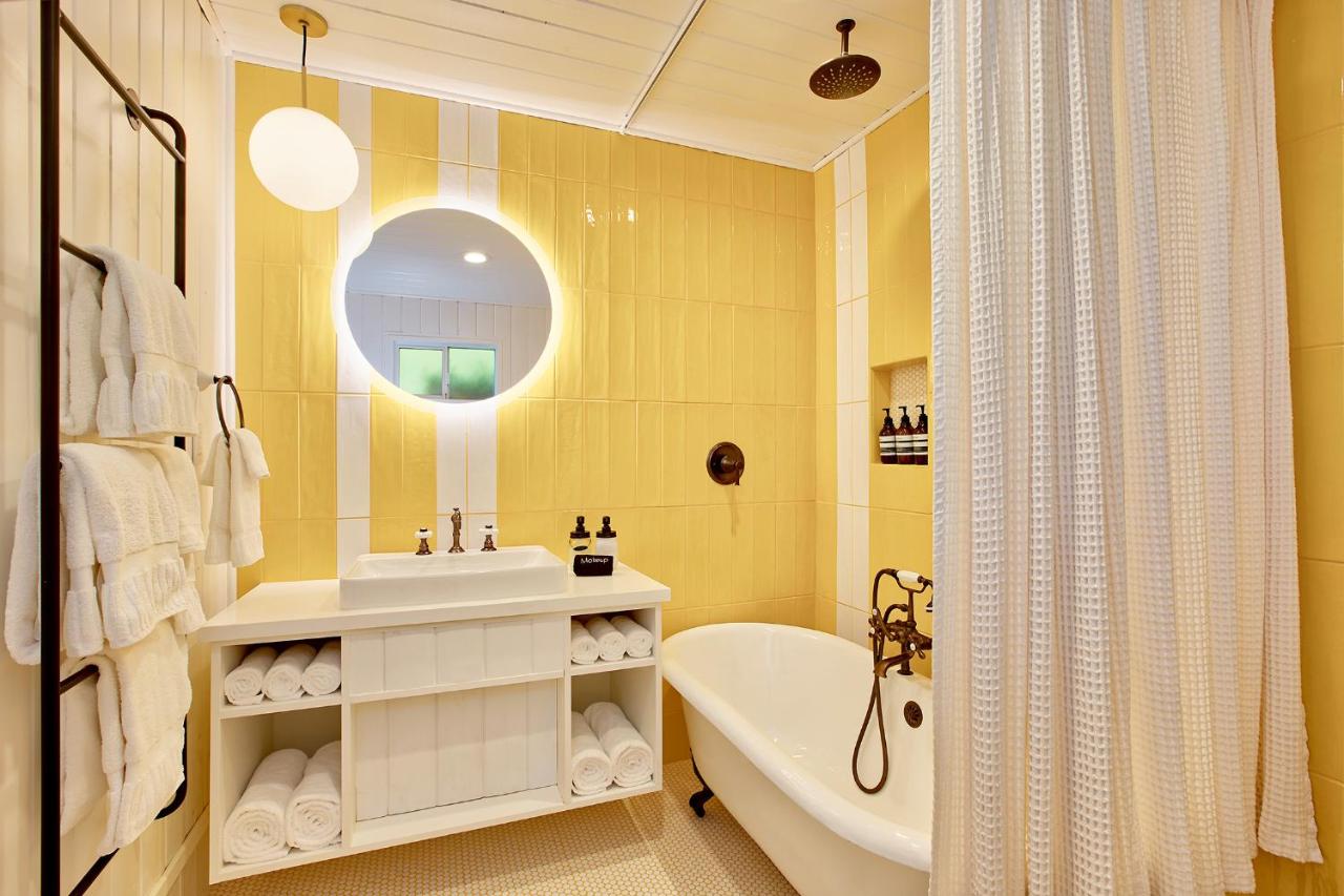 King Suite with Bath Tub at Dive Palm Springs Hotel - 21 & Over