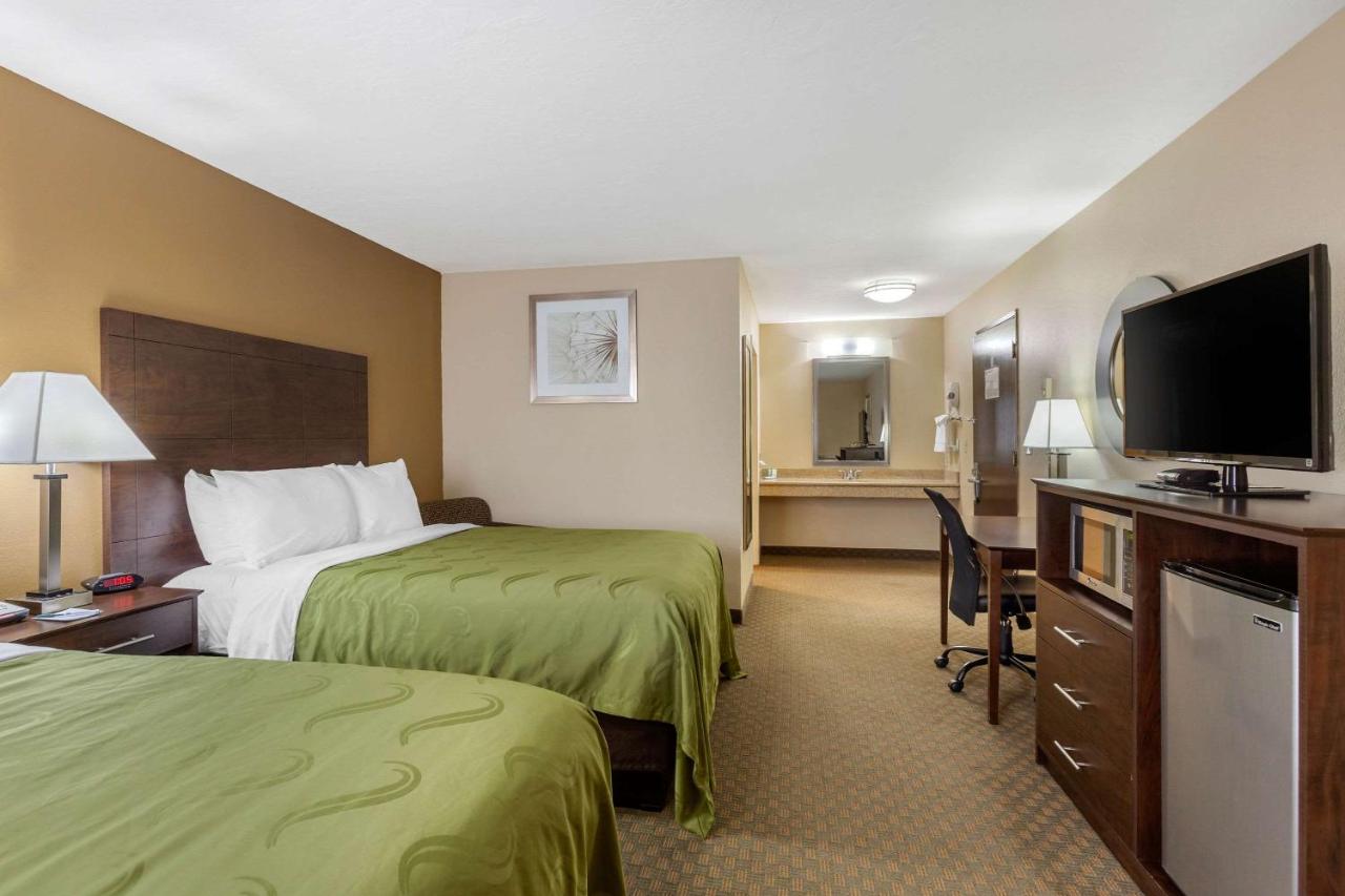 Queen Room with Two Queen Beds - Accessible/Non-Smoking  at Quality Inn Ontario