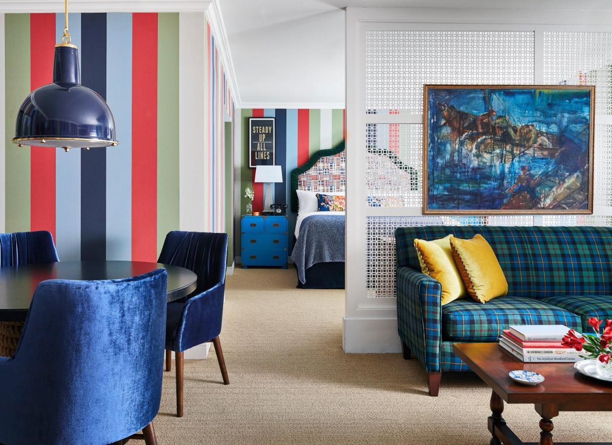 Deluxe King Suite at Graduate by Hilton Annapolis
