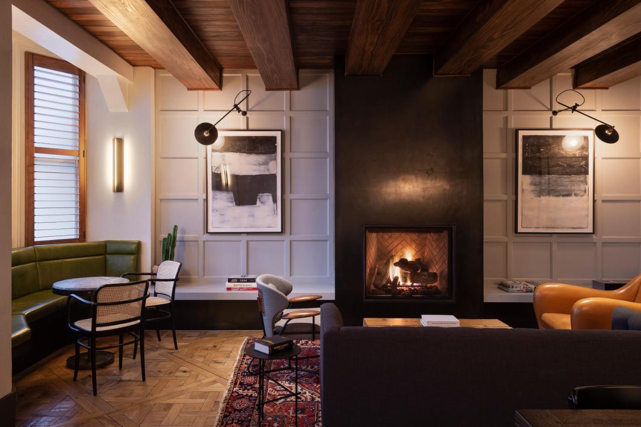 | ROOST Rittenhouse