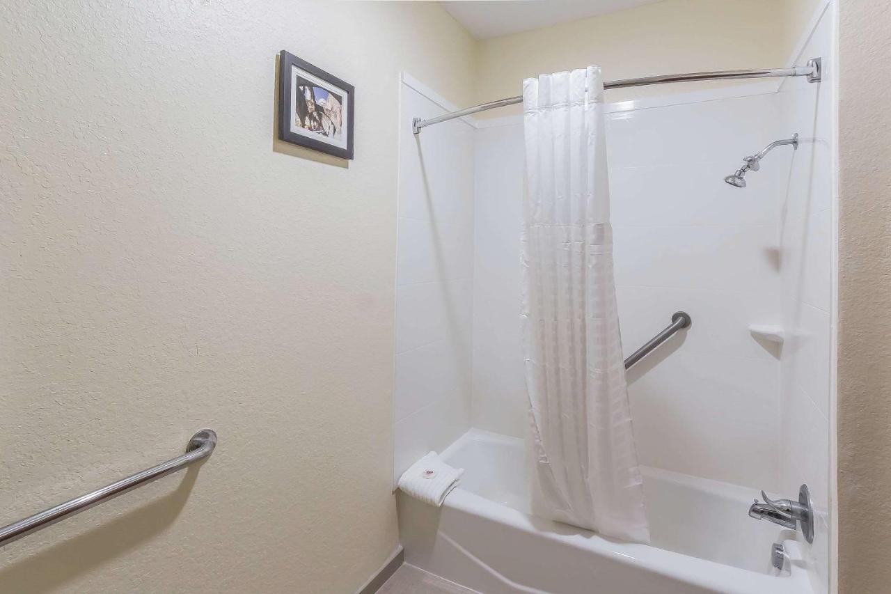 | Comfort Inn San Antonio