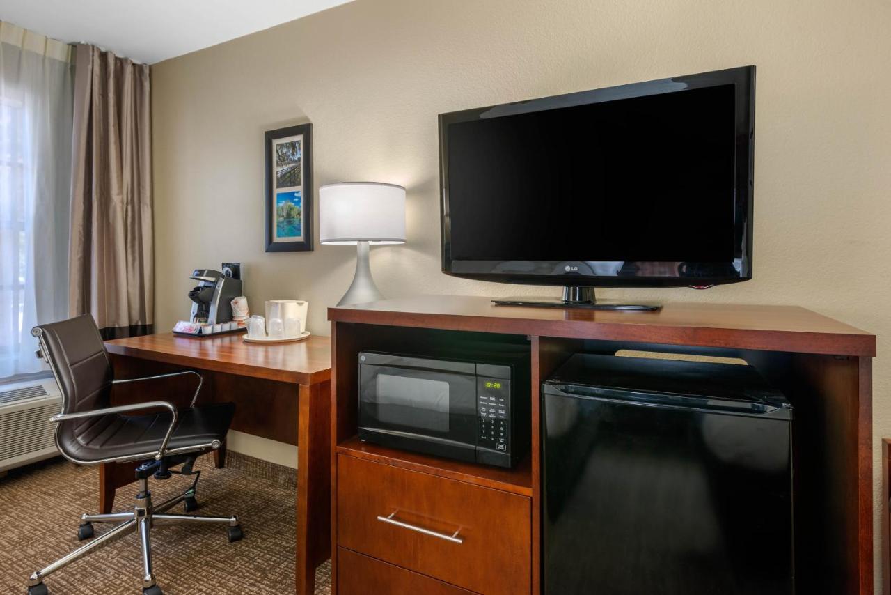 Queen Room with Two Queen Beds - Accessible/Non-Smoking at Comfort Inn Ocala Silver Springs