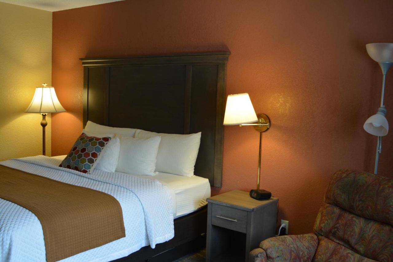 | I M Hotel by Timberlake