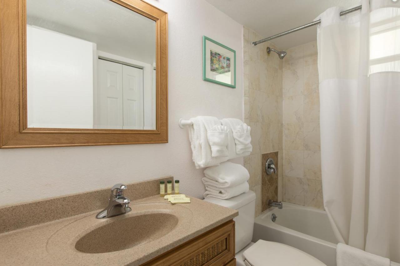 Superior Suite with Sea View at Amoray Dive Resort