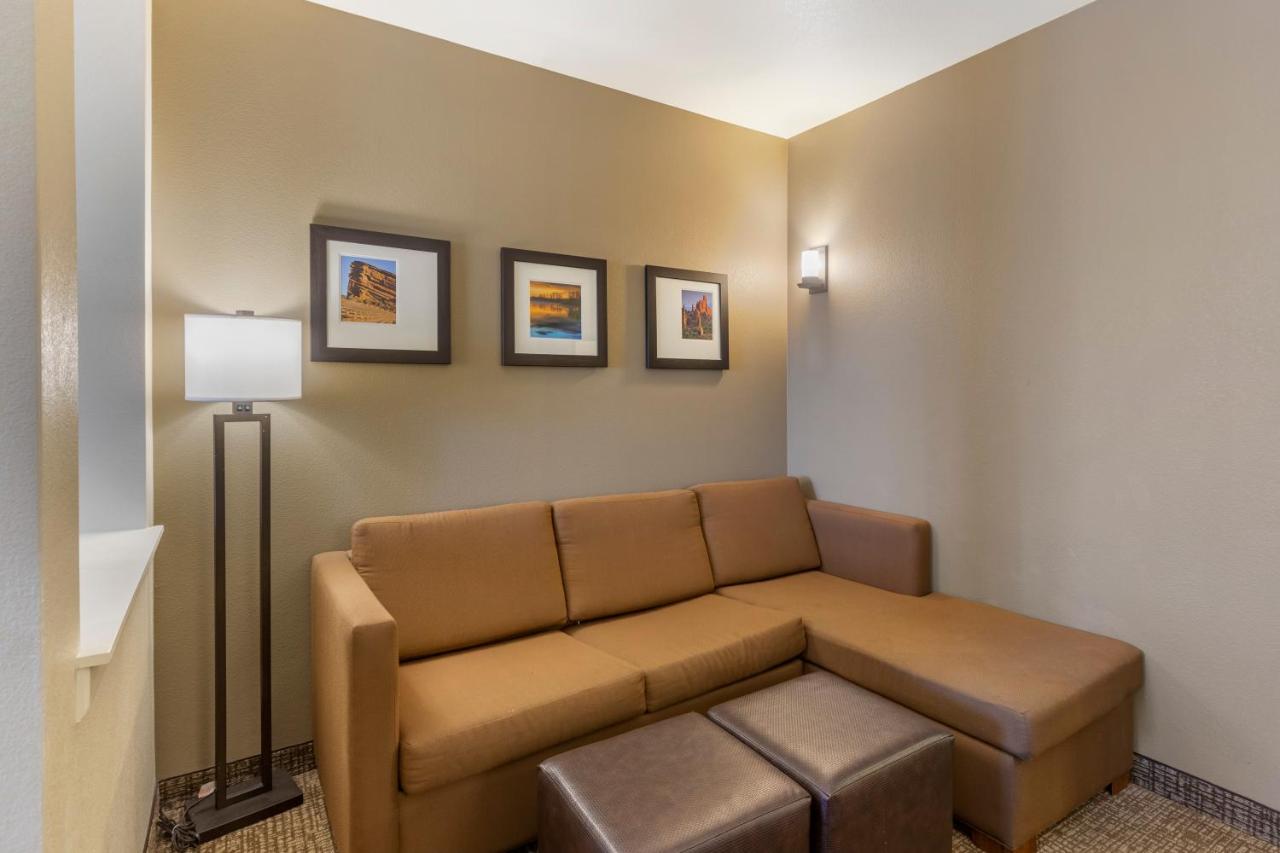Queen Suite with Two Queen Beds and Sofa Bed - Non-Smoking at Comfort Suites Near Denver Downtown