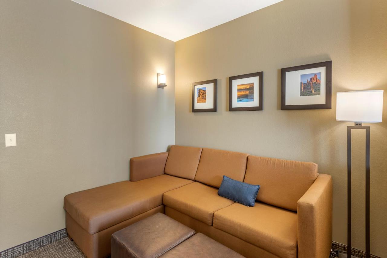 Queen Suite with Two Queen Beds and Sofa Bed - Non-Smoking at Comfort Suites Near Denver Downtown