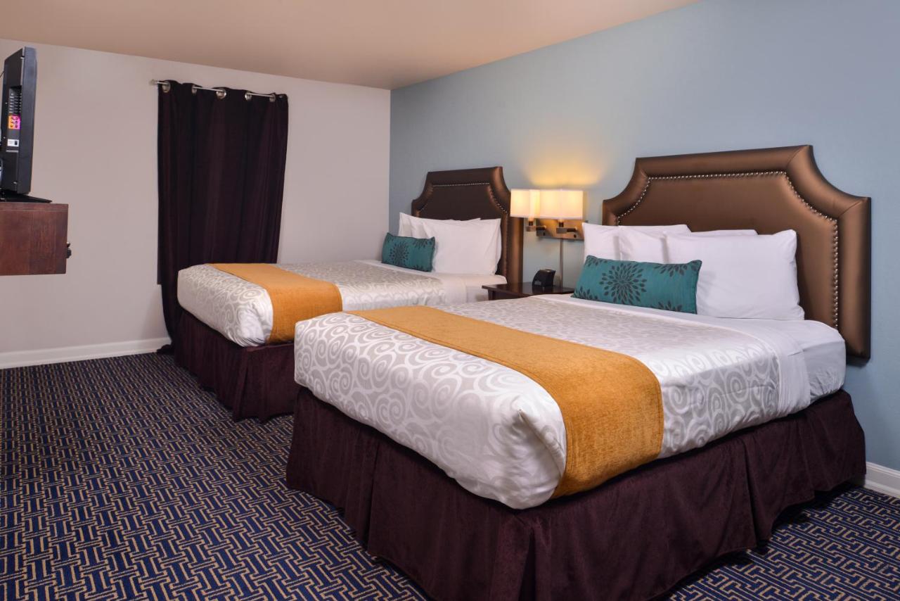 One-Bedroom Suite: Ocean View at Inn at Nye Beach