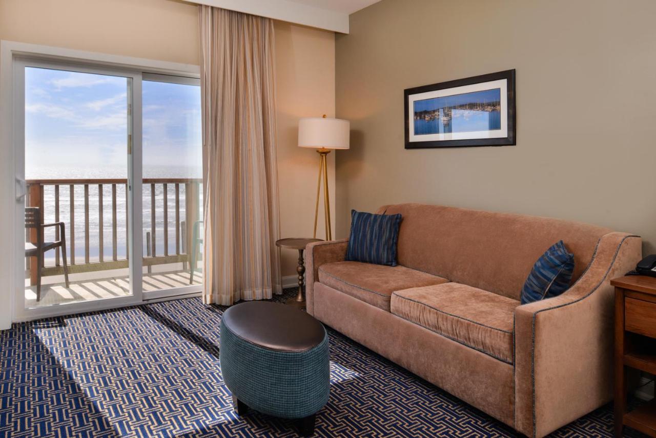Deluxe King Suite: Ocean View at Inn at Nye Beach