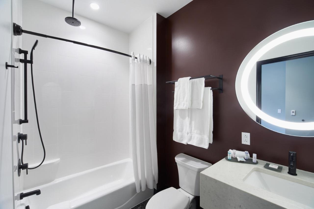 Family Room - Non-Smoking at TRYP by Wyndham Pittsburgh/Lawrenceville