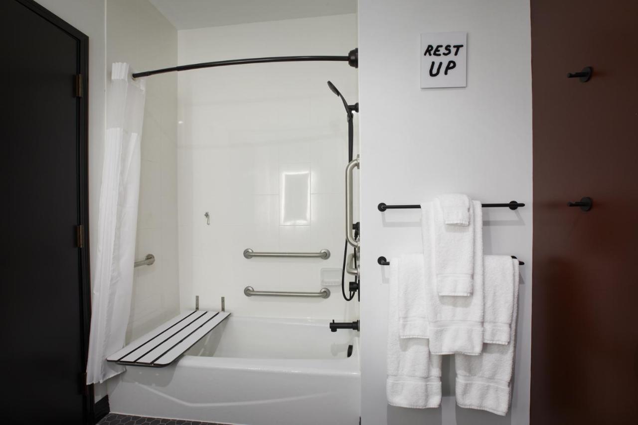 Double Room with Two Double Beds and Bath Tub - Mobility Accessible/Non-Smoking at TRYP by Wyndham Pittsburgh/Lawrenceville