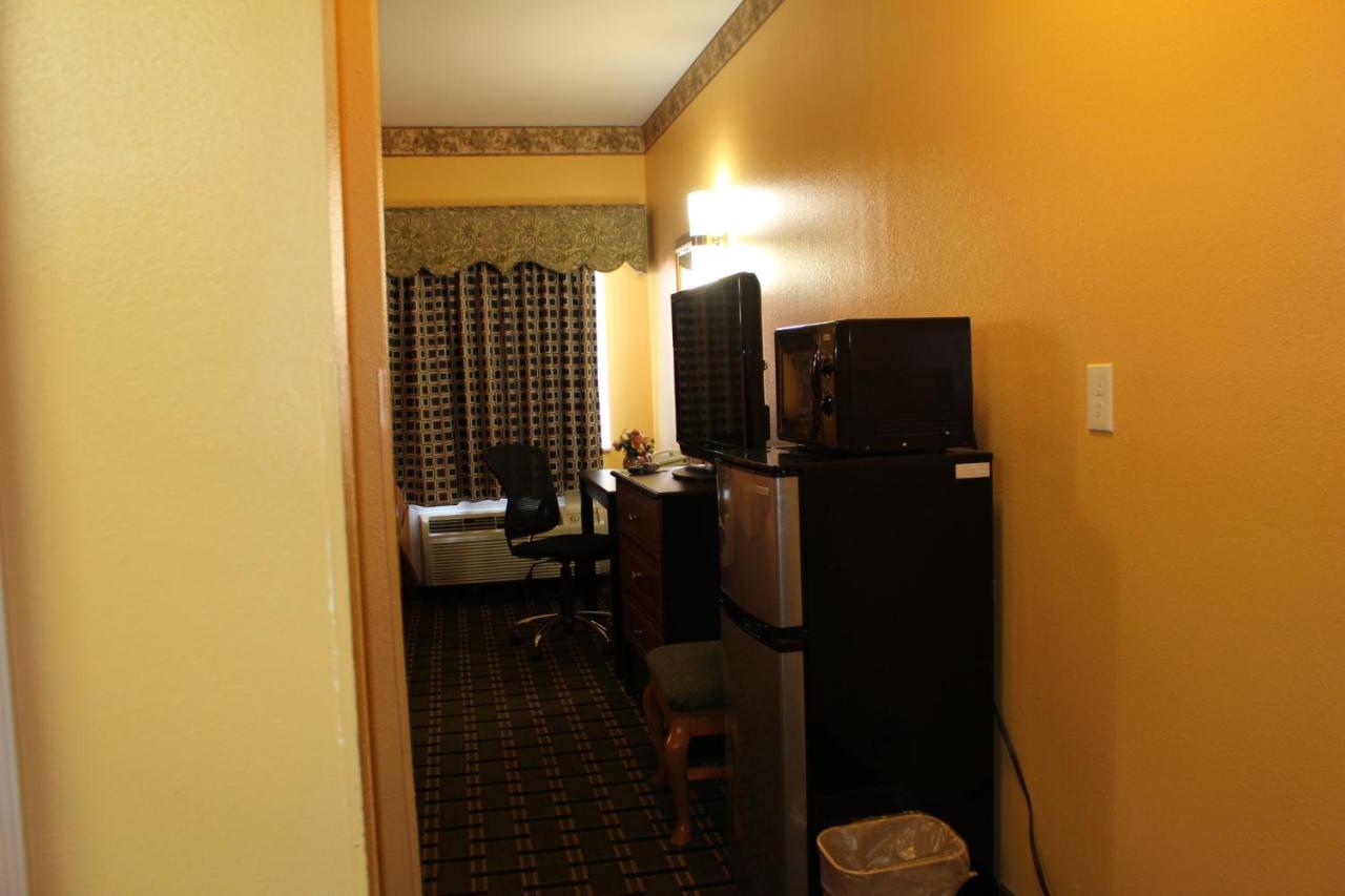  | Magnolia Inn and Suites Southaven