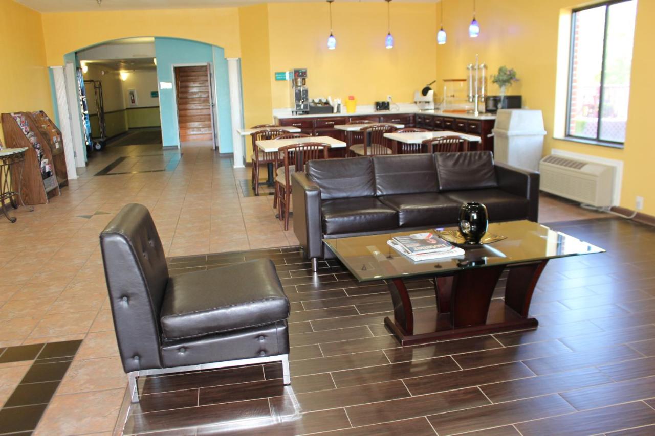 | Home Gate Inn & Suites