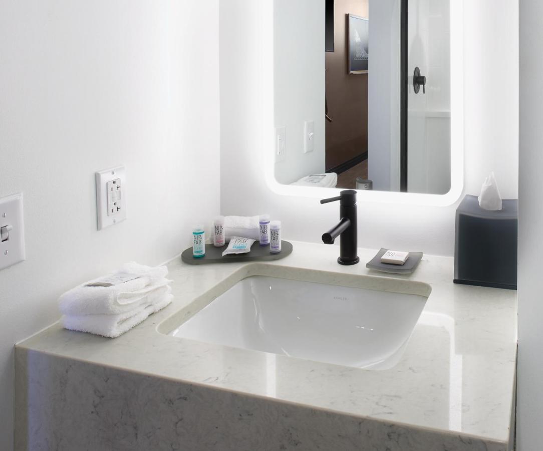 1 King Bed, Micro Room, Non-Smoking at TRYP by Wyndham Pittsburgh/Lawrenceville