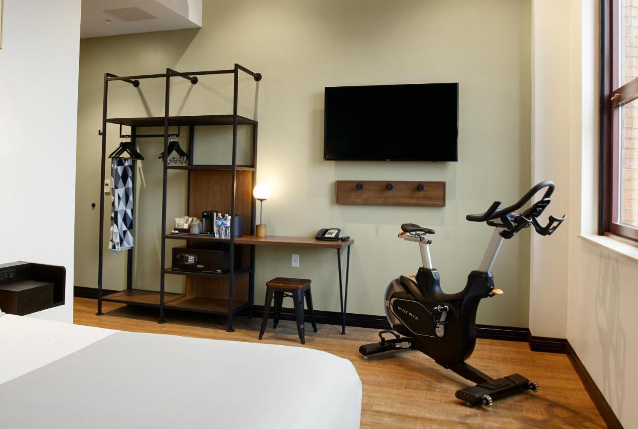 Fitness King Room - Non-Smoking at TRYP by Wyndham Pittsburgh/Lawrenceville