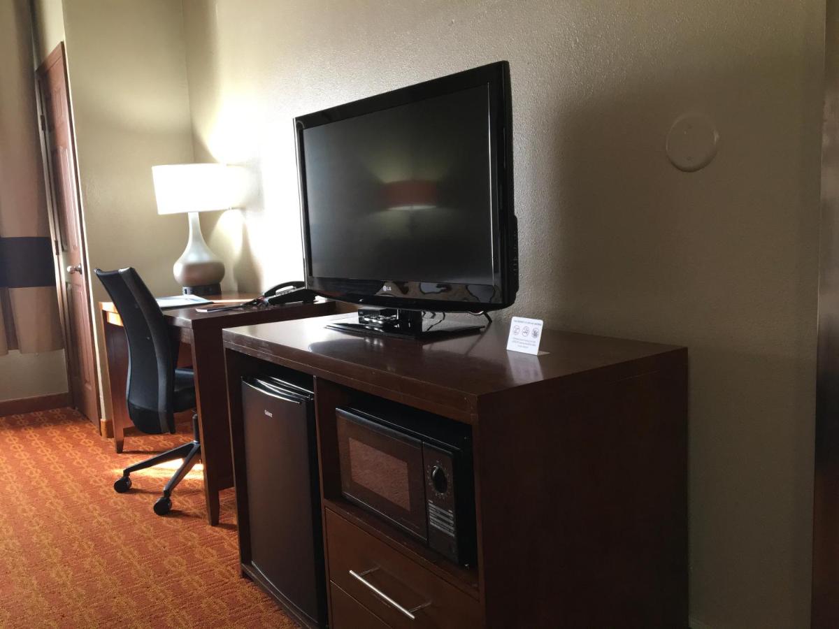 Standard King Room - Non-Smoking at Comfort Inn & Suites near Kino Sports Complex