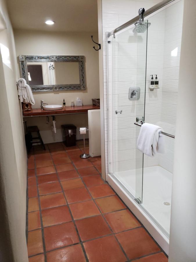 | Abiquiu Inn