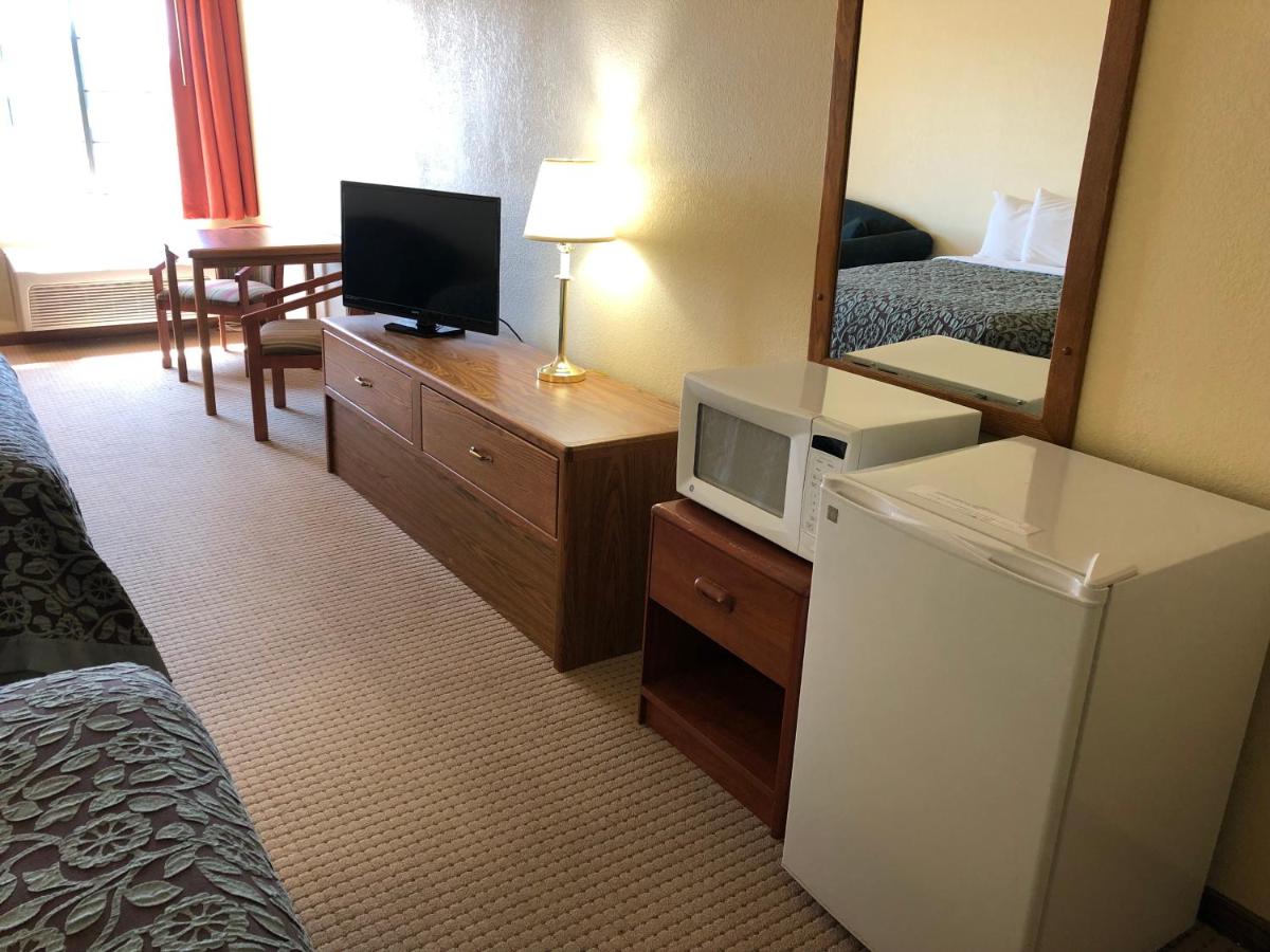 Deluxe Queen Room with Two Queen Beds - Non-Smoking at Days Inn by Wyndham Iron Mountain