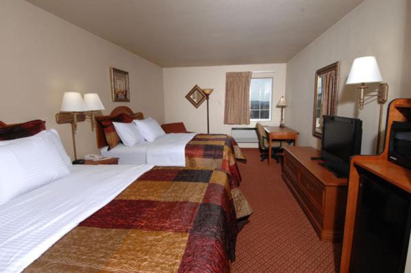 | All American Inn & Suites Branson