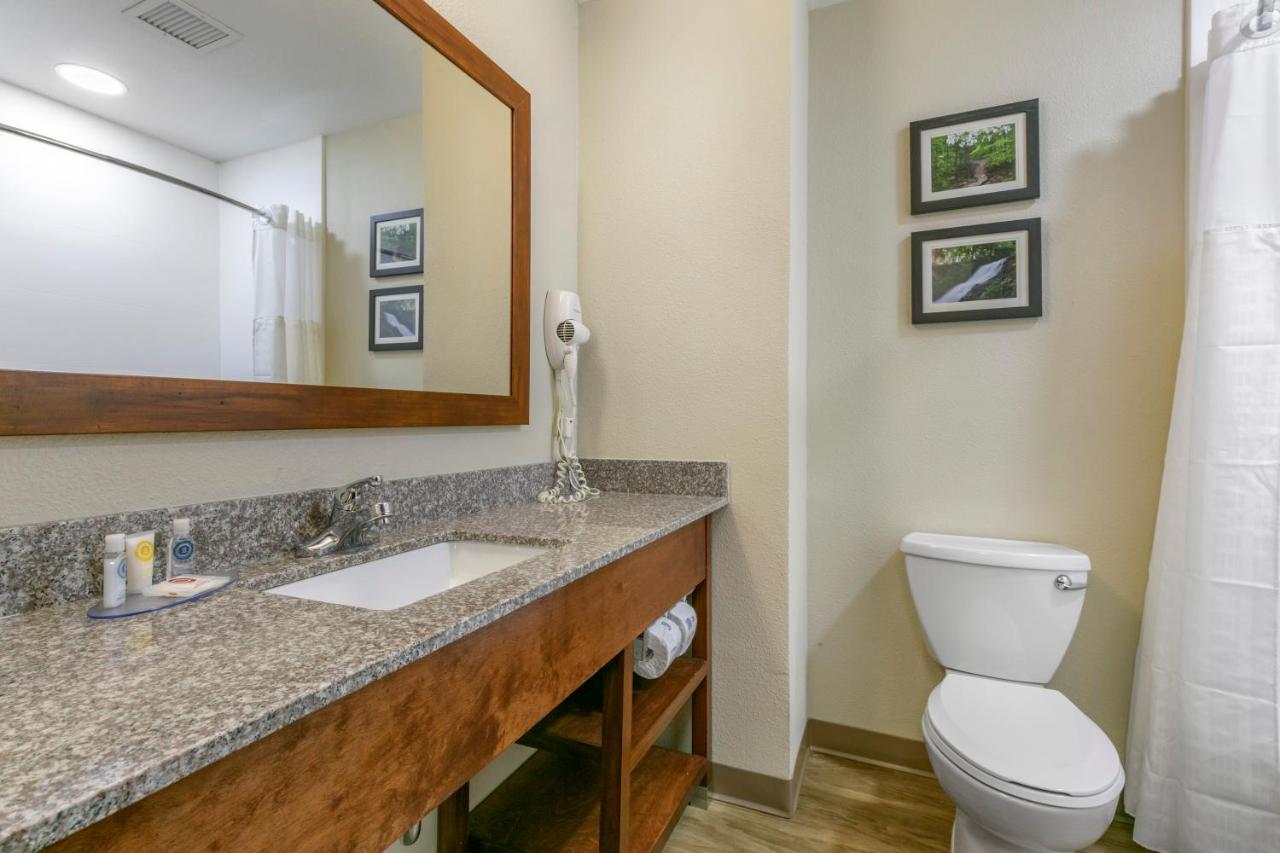 King Suite - Non-Smoking at Comfort Inn & Suites Van Buren - Fort Smith