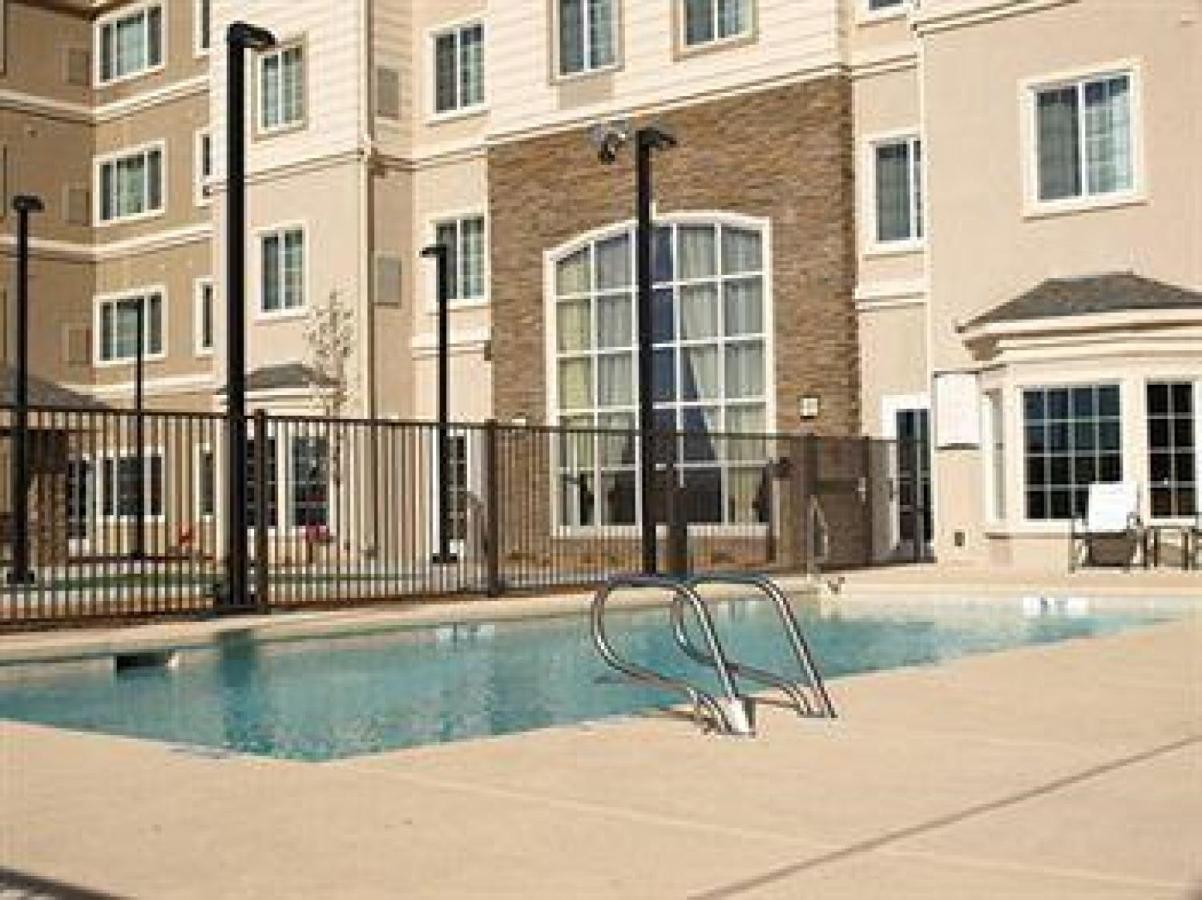 | Staybridge Suites Albuquerque - Airport, an IHG Hotel