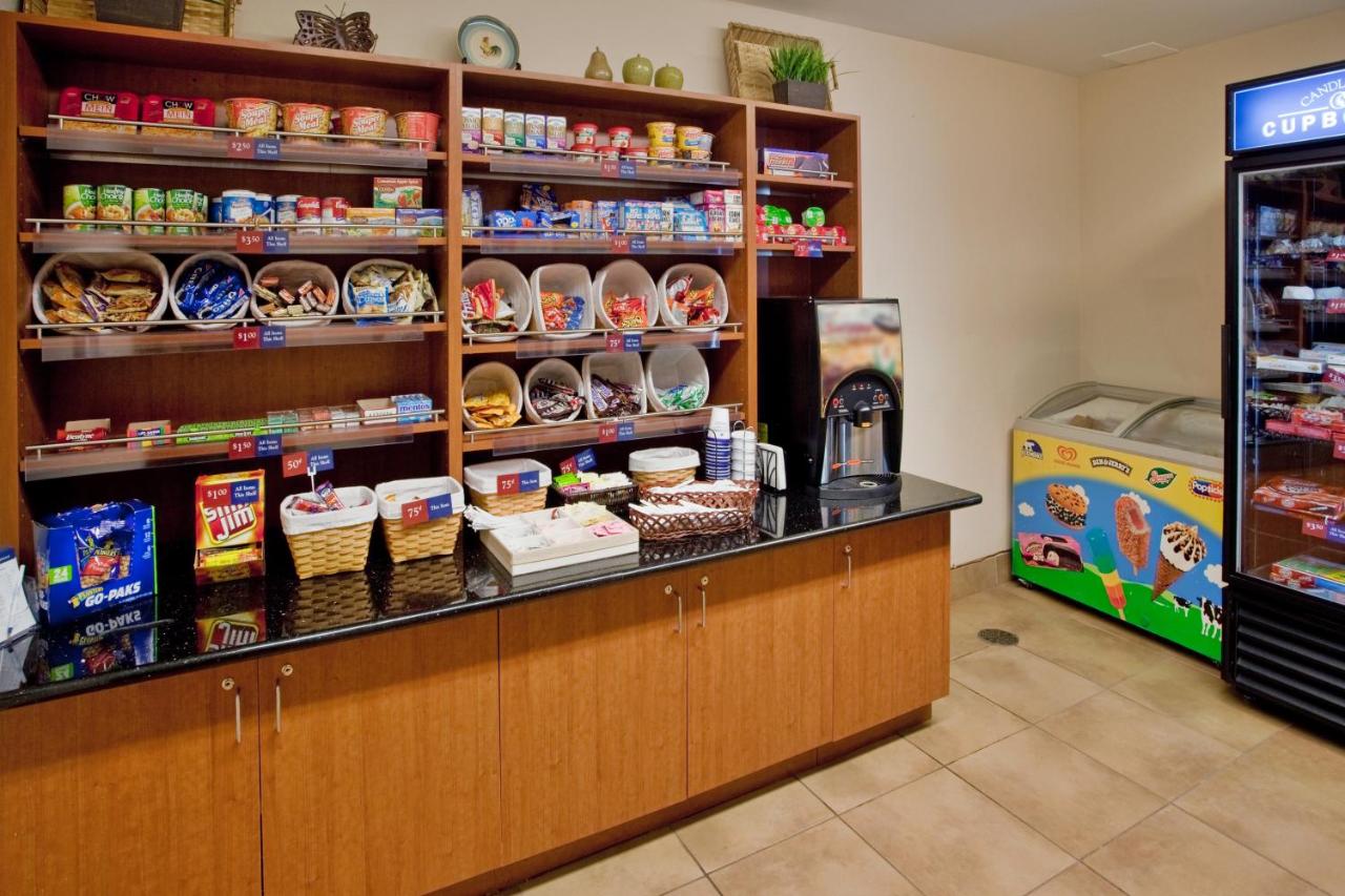 | Candlewood Suites Richmond North-Glen Allen, an IHG Hotel