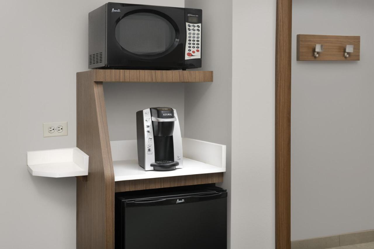 | Holiday Inn Express San Antonio North Riverwalk Area, an IHG Hotel