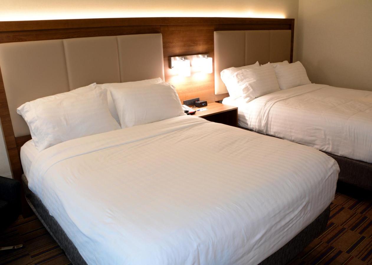 Queen Room with Two Queen Beds at Holiday Inn Express & Suites Pittsburgh - Monroeville by IHG