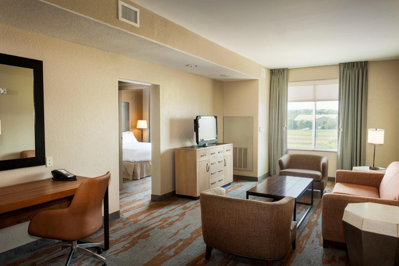 Suite with Mobility Accessible Tub - Non-Smoking at Holiday Inn San Antonio Seaworld, an IHG Hotel