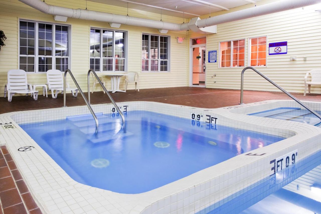 | Holiday Inn Express Lake Front - St Ignace, an IHG Hotel