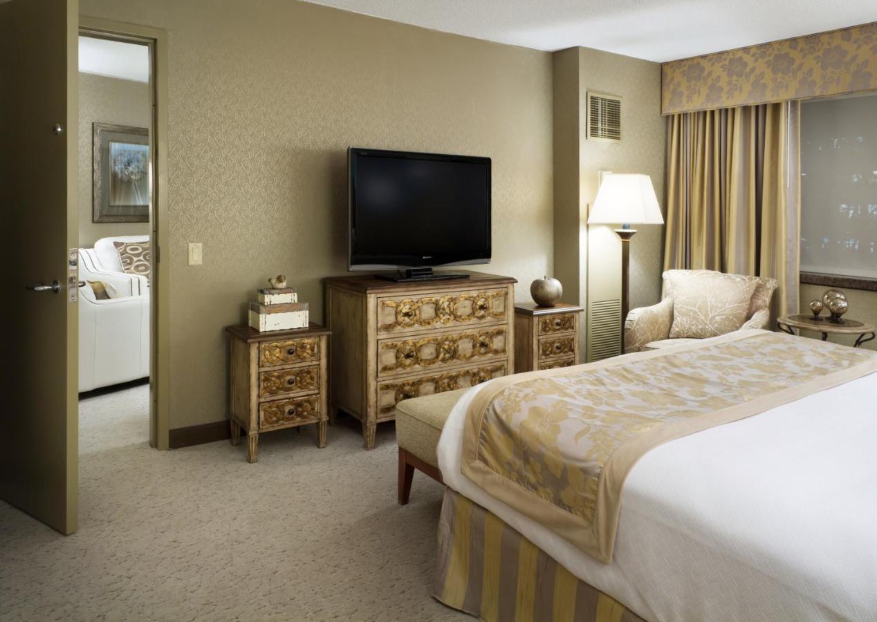King Suite - Non-Smoking at Crowne Plaza Minneapolis West, an IHG Hotel