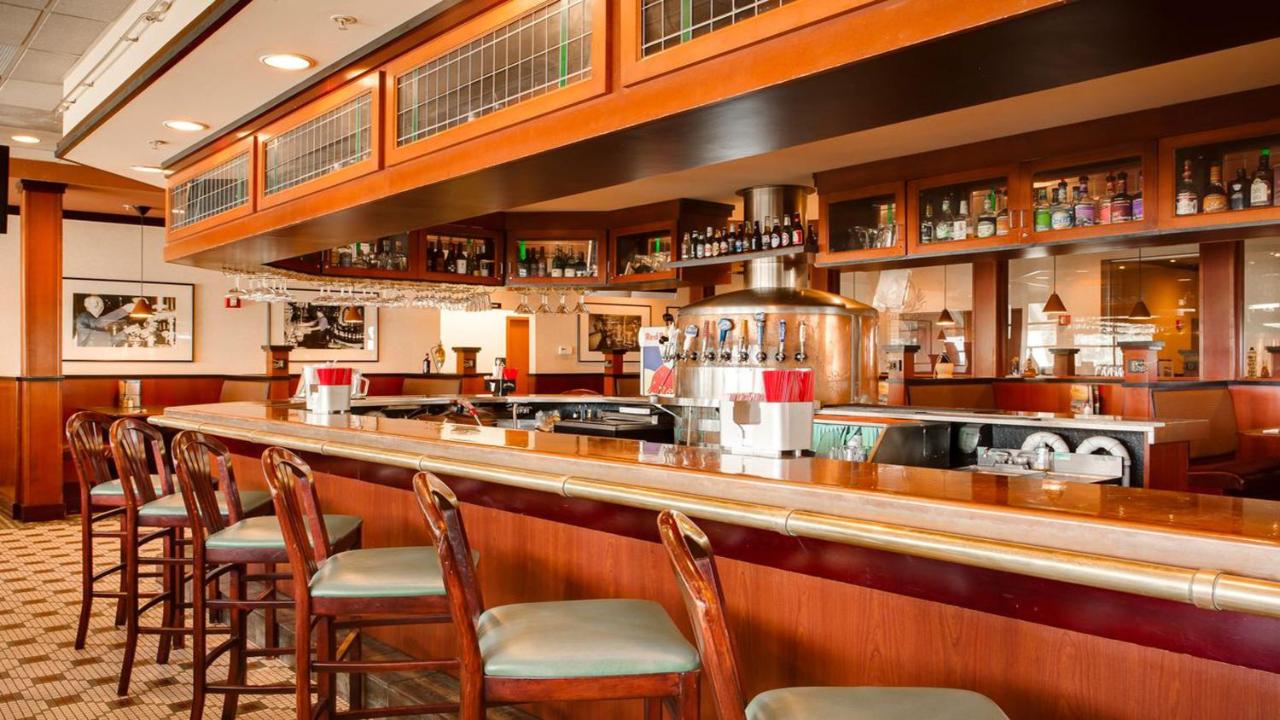 Holiday Inn Hotel & Suites Overland Park-West, an IHG Hotel