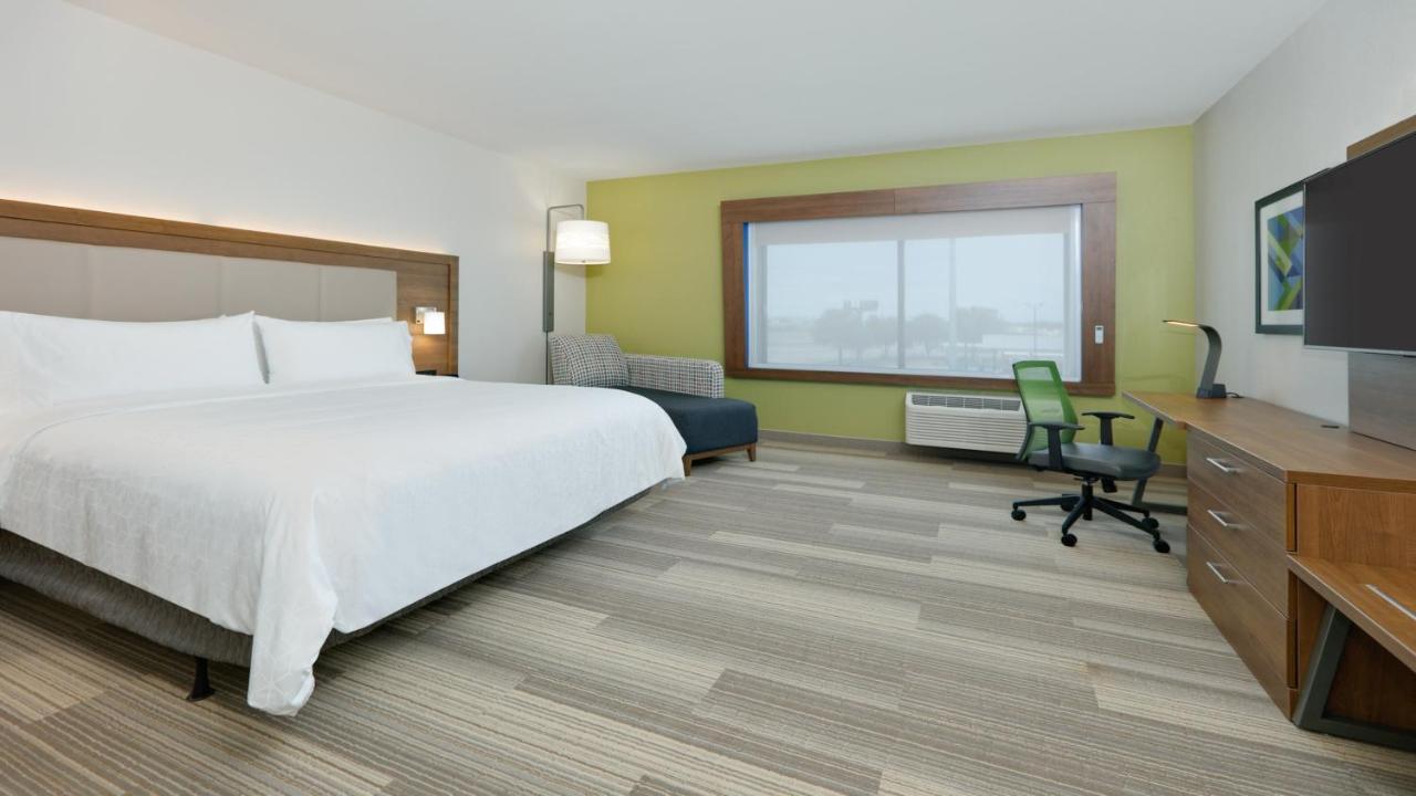  | Holiday Inn Express & Suites Yukon
