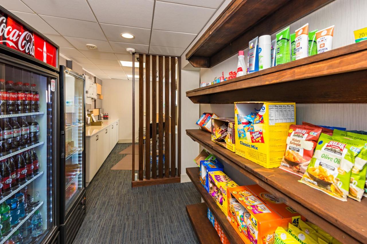  | Holiday Inn Express Peoria North - Glendale, an IHG Hotel
