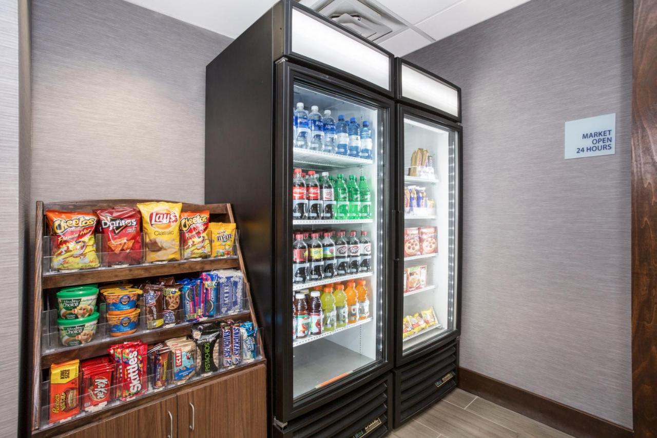  | Holiday Inn Express Kansas City - at the Legends!, an IHG Hotel