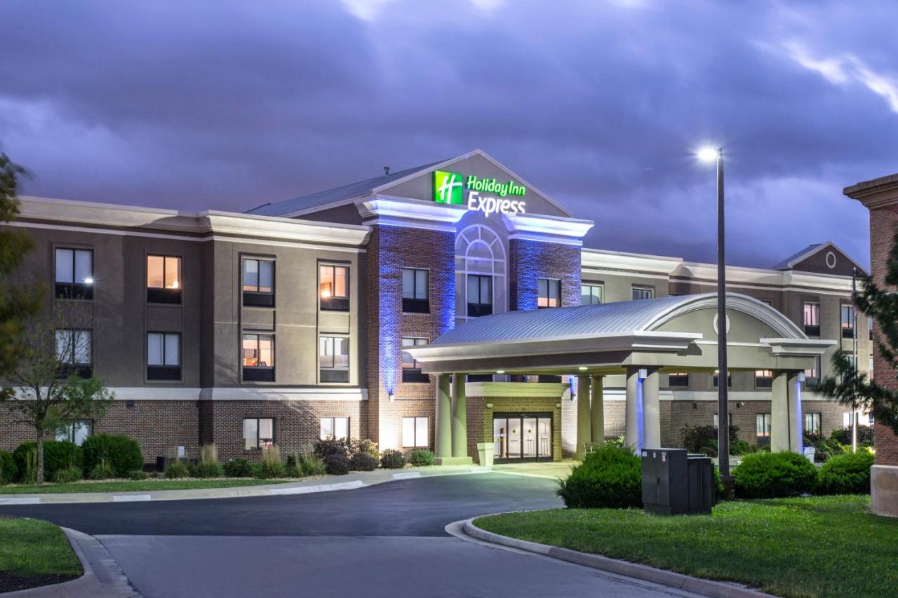 | Holiday Inn Express Kansas City - at the Legends!, an IHG Hotel