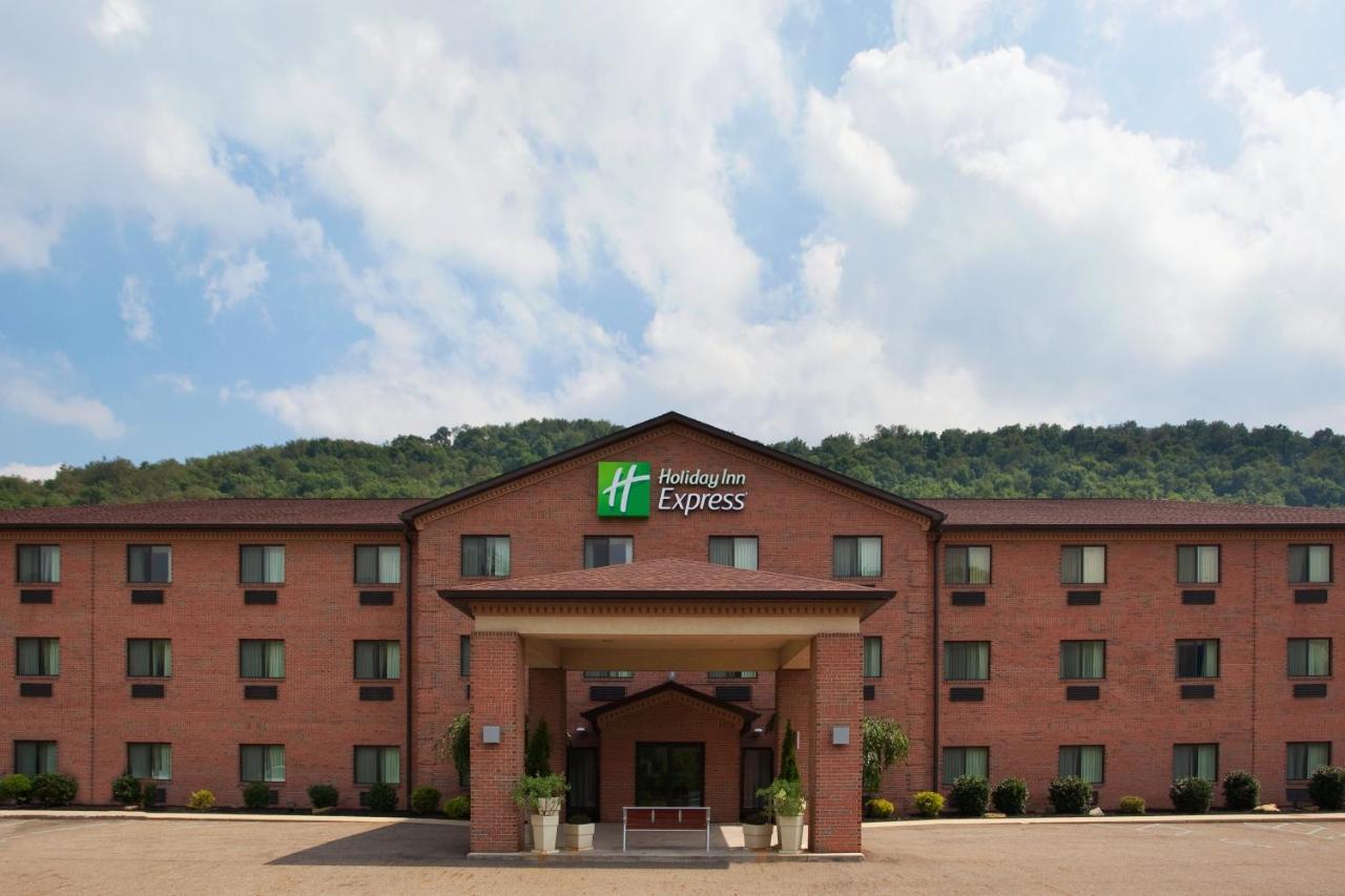 | Holiday Inn Express - Newell-Chester WV, an IHG Hotel