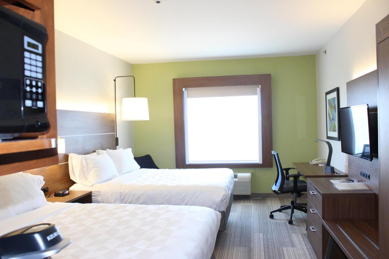 Queen Room with Two Queen Beds - Disability Access/Non-Smoking at Holiday Inn Express & Suites Mansfield by IHG