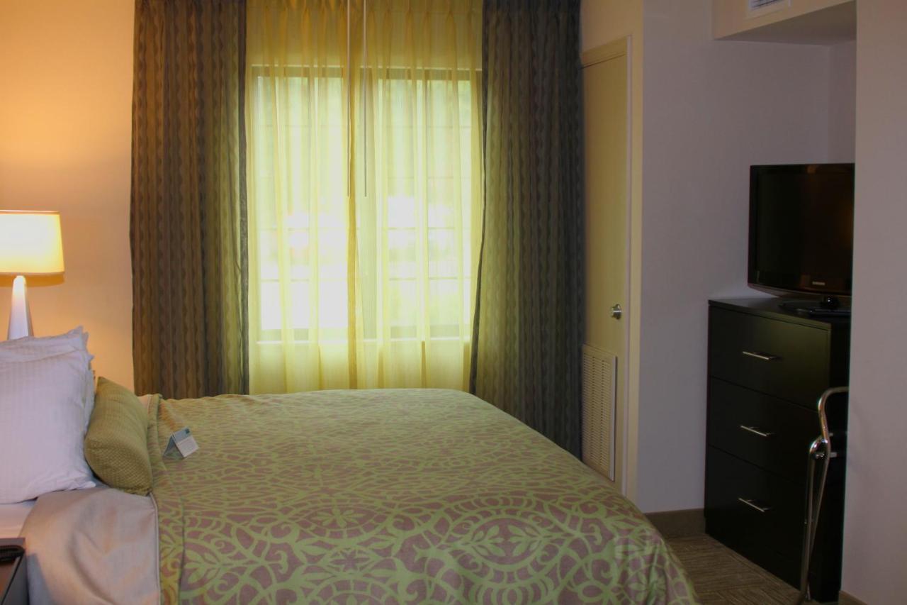| Staybridge Suites Syracuse Liverpool, an IHG Hotel