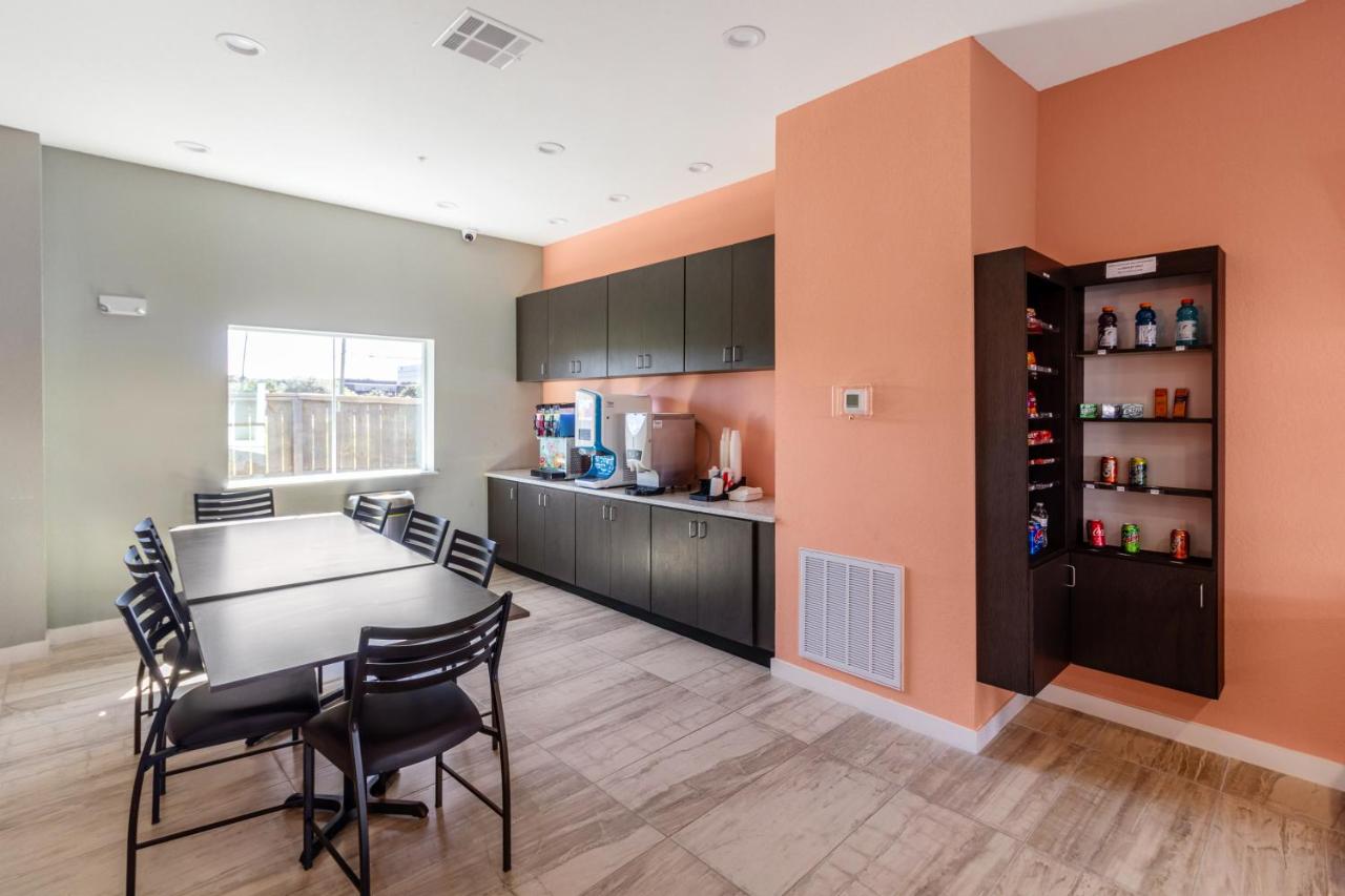 | Scottish Inns & Suites Houston, TX